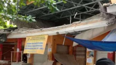 Atap Teras Blok F Pasar Kedungwuni Roboh, 37 Pedagang Akan Dipindah Sementara